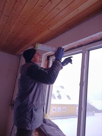 Montáž oken svépomocí v zimě