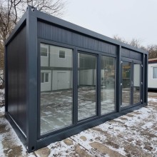 Dvoukřídlé balkónové dveře v modulovém domku