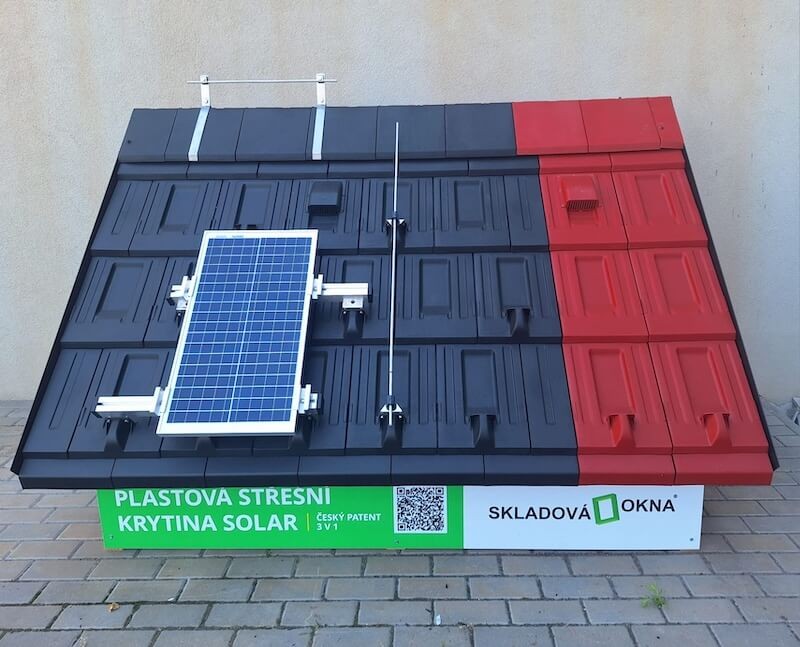 Střešní taška Solar s integrovaným držákem pro fotovoltaický panel